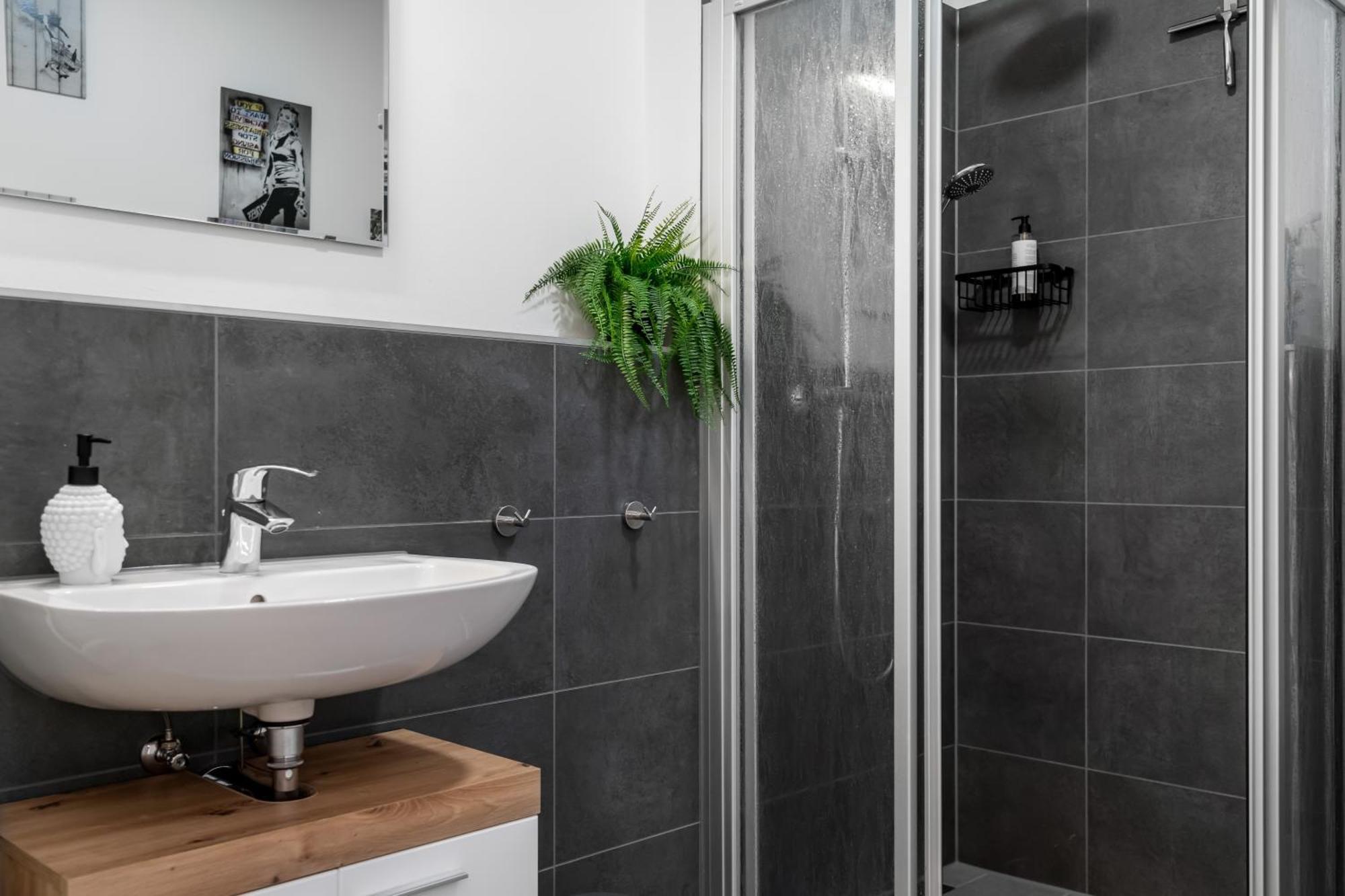 Design Luxus, Vollausstattung, Neubau, 30Min Hbf Leipzig 8, Naehe Flughfaen, Bmw, Dhl, Amazon Daire Schkeuditz Dış mekan fotoğraf